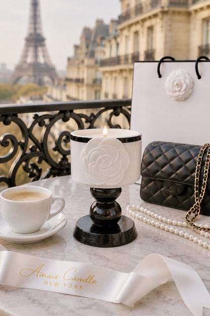 Camélia Maison Candle on a Calacatta marble coffee table