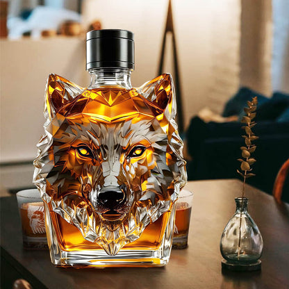 Hobelis Gallant Wolf Whiskey Bottle