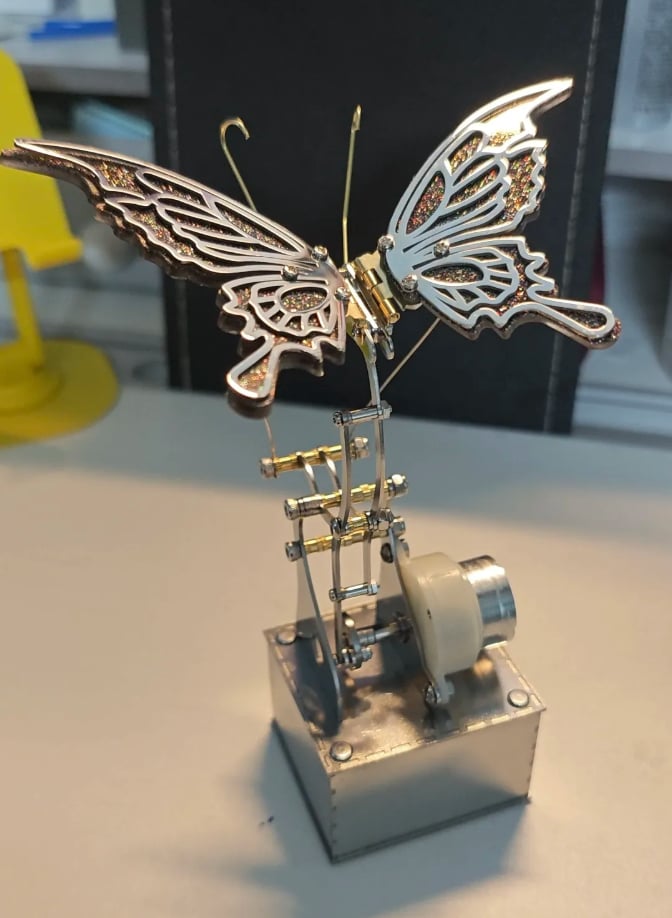 Mechanical Winged Insect 3D Metal Model Kit Steampunk Kinetic Sculpture with Moving Wings